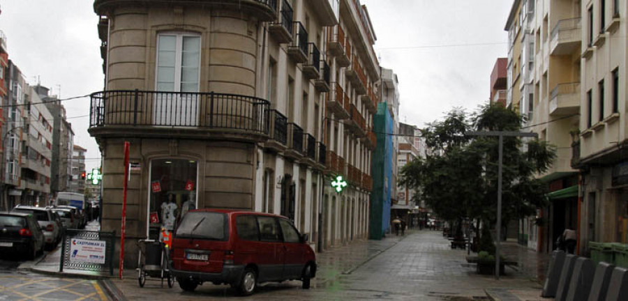 La instalación del polémico obelisco sigue sin fecha y casi acumula dos años de retraso