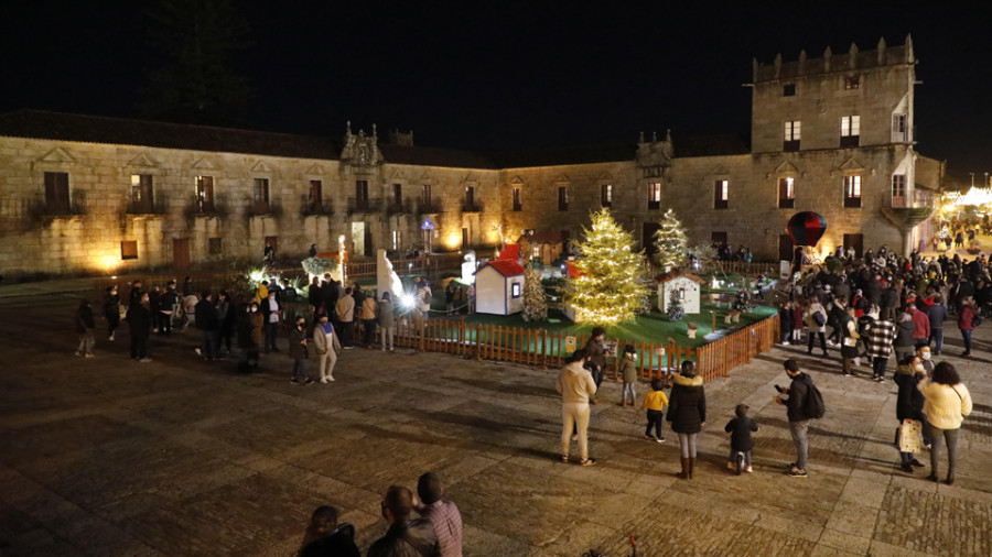 La Aldea de Nadal y las compras en el comercio local “iluminan” Cambados