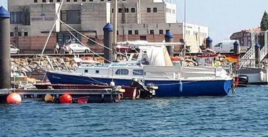 El Pleno reclama a Mar la histórica demanda bateeira de la ampliación del dique de abrigo de Meloxo