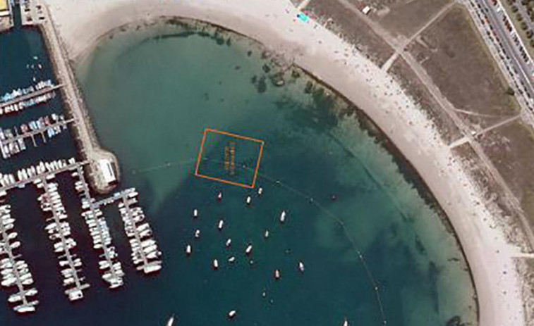 La playa de Baltar tendrá este verano un parque acuático y campos de voleibol y fútbol