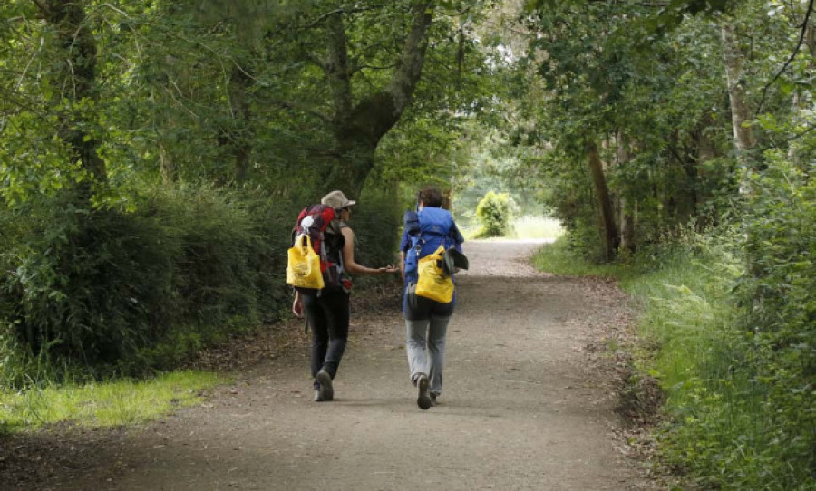 La Xunta y la Fundación Juana de Vega recuperan 45 puntos del Camino de Santiago