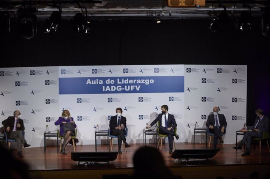 Casado reivindica el legado de Aznar y Rajoy y dice que el PP tiene ahora "más difícil" reunificar el centroderecha