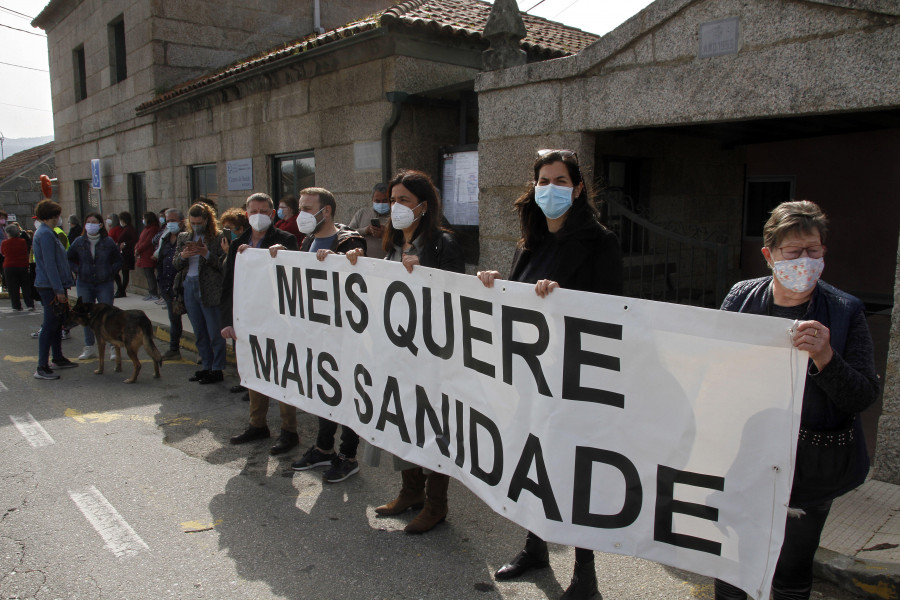 Meis sale a la calle en silencio contra la “tomadura de pelo” de la cobertura sanitaria