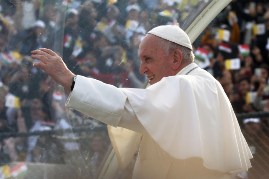 El papa Francisco se despide de Irak pidiendo unidad "para un futuro de paz"