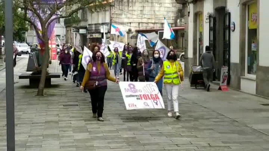 Vídeo | Marcha y concentración por el 8M este mediodía en Vilagarcía