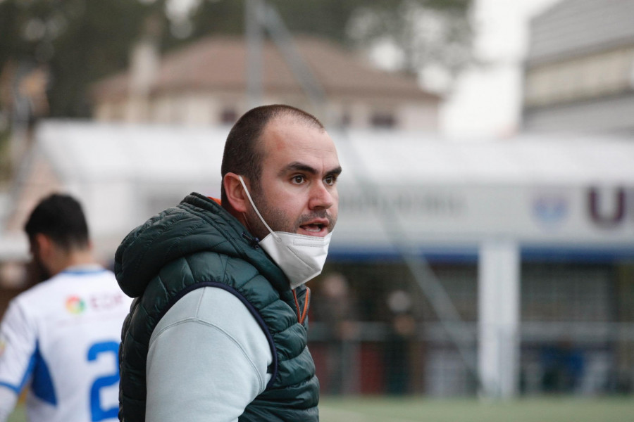 Óscar Guimeráns: “El objetivo del Umia a corto y medio plazo es estar en Tercera”