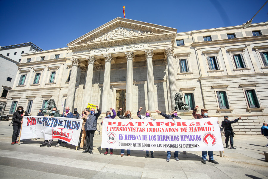 Madrid protesta contra la privatización de las pensiones