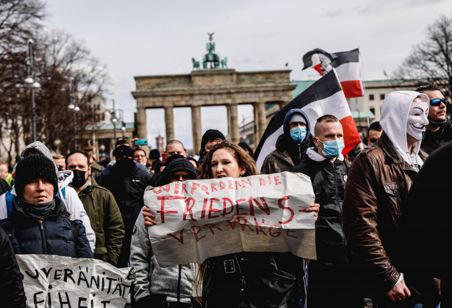 Enfrentamientos y detenciones en protesta por las medidas antiCovid en Alemania