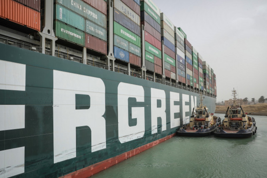 Qué supone bloquear el canal de Suez para el tráfico marítimo mundial