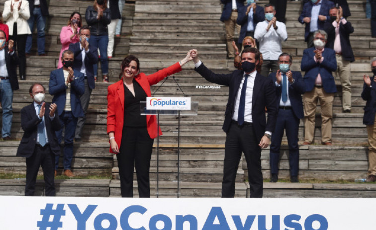 A un mes de las elecciones madrileñas, comienzan los reproches entre Ayuso y Sánchez