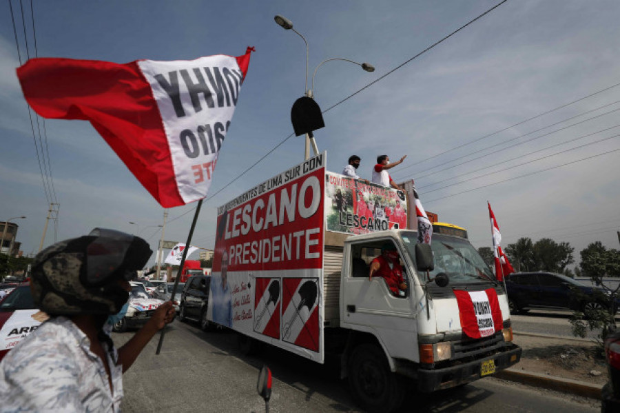 Perú, Ecuador y Bolivia mantienen su "superdomingo" electoral pese a la pandemia