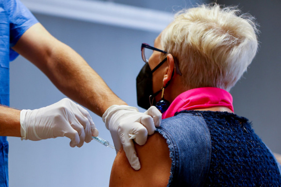 Sanidad confía en cumplir con la vacunación para frenar un nuevo repunte de la pandemia