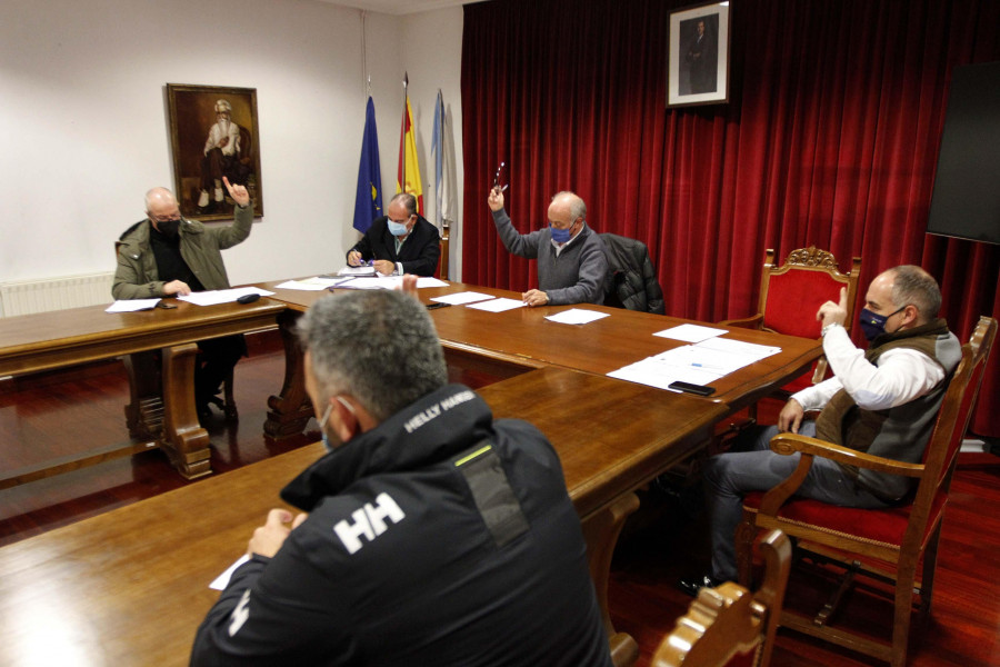 Vilanova amplía la petición de desafectación de suelo a Costas y a Portos de Galicia