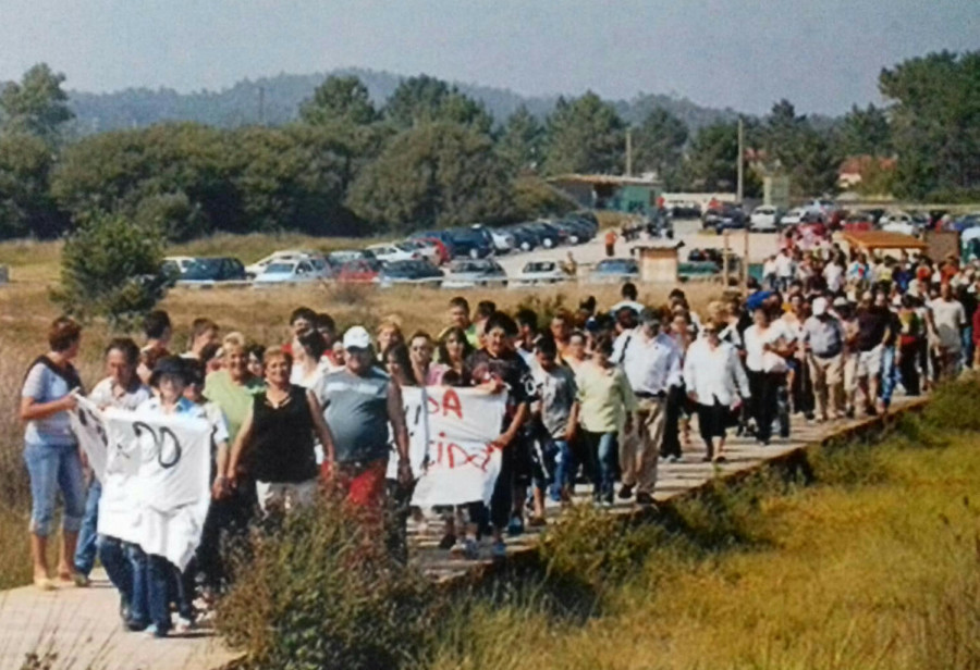 Impulsan la formación de una cadena humana en contra del PRUX del parque de Corrubedo