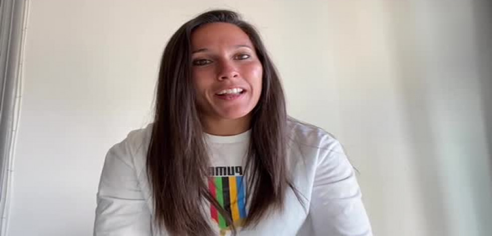 VÍDEO Parabéns polos 20 anos de Diario de Arousa de Mari Paz Vilas, na elite do fútbol feminino