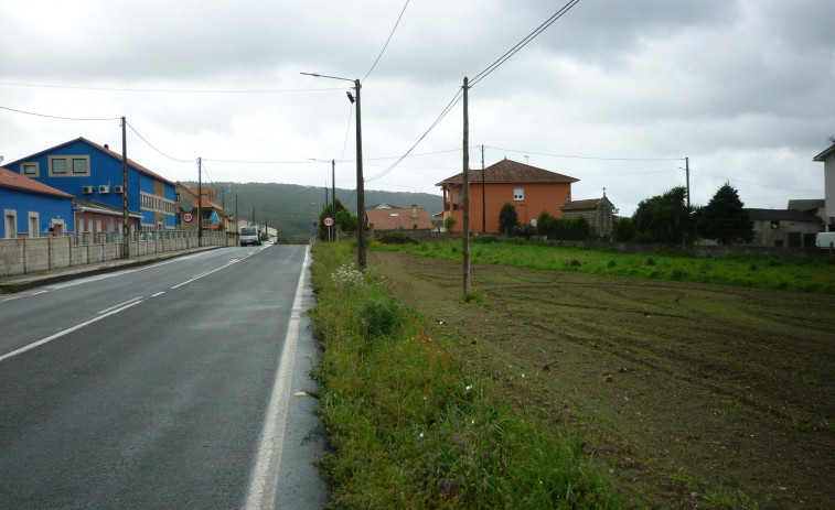 Un total de 28 empresas optan a construir las aceras en Gándara, en la parroquia de Oleiros