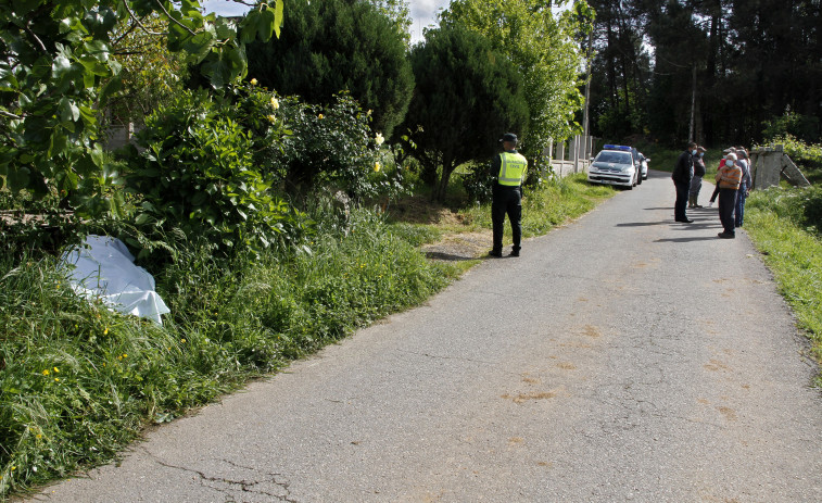 Un hombre fallece en una huerta de Meis tras quedar atrapado entre un motocultor y un árbol