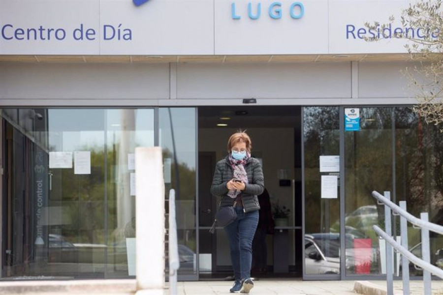 Las residencias de Galicia siguen con ocho contagios, concentrados en un brote en Chantada (Lugo)