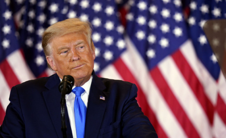 Facebook ratifica el veto a Trump por el 