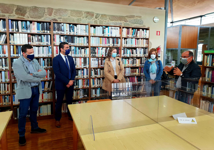 La Xunta financia la compra de libros en gallego para  27 bibliotecas arousanas