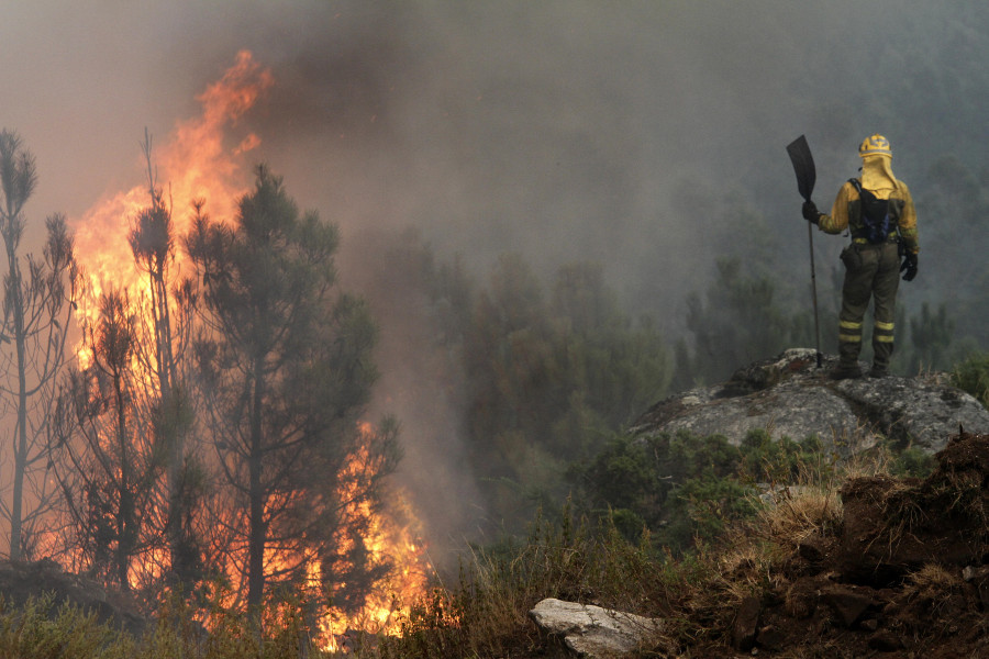 Cuntis, Moraña y Portas despliegan brigadas en Ourense para colaborar con los incendios