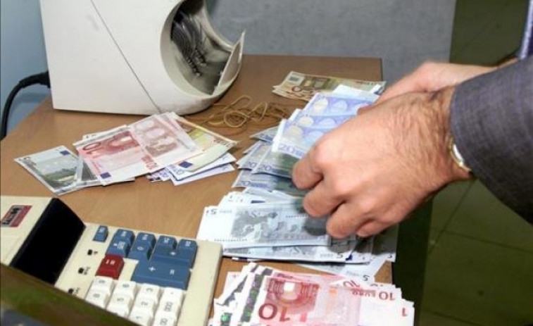 La Unión Europea estudia poner un tope de 10.000 euros para las compras en efectivo