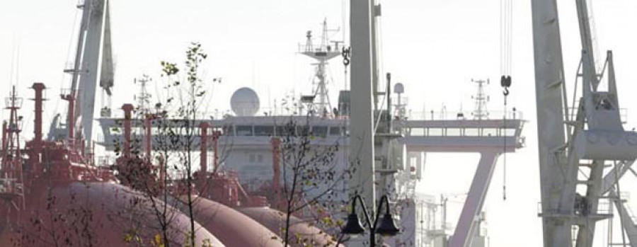 Navantia se hace por fin con el flotel
