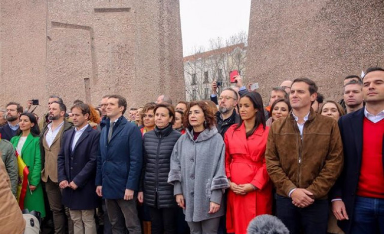 PP, Vox y Cs se unirán de nuevo en Colón contra Sánchez, aunque no aclaran si sus líderes repetirán la foto de 2019