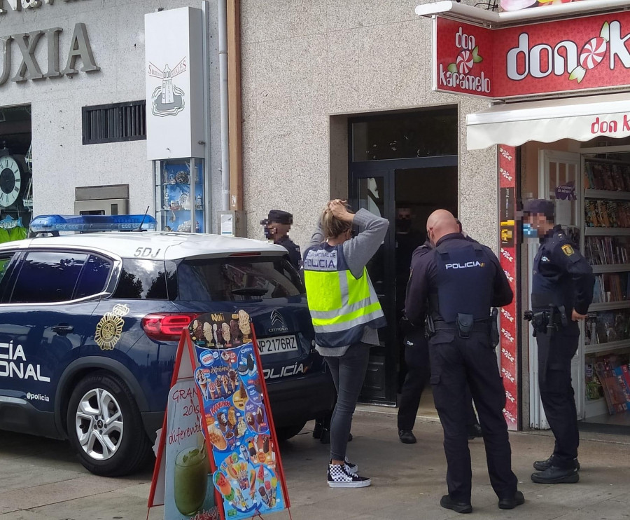 Relacionan a un arrestado en la operación antidroga de Ribeira con un tiroteo en Monforte
