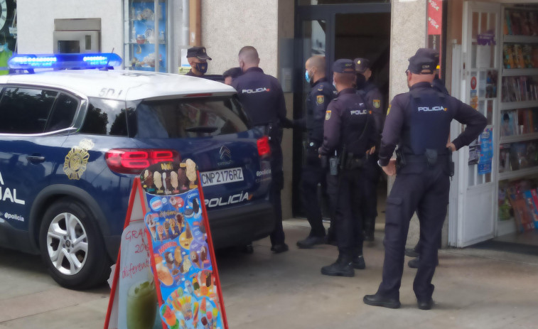 La Policía Nacional no pudo registrar dos pisos donde sospechaba de la existencia de mucha droga al oponerse la fiscal