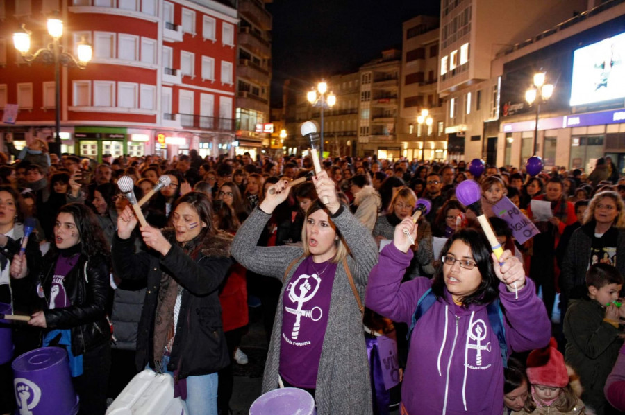 El feminismo se moviliza en Vilagarcía contra los últimos asesinatos machistas