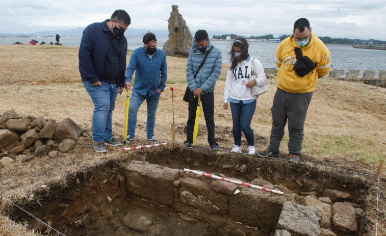 Las excavaciones arqueológicas en San Sadurniño sacan a la luz varias estructuras