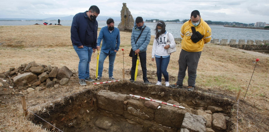 Las excavaciones arqueológicas en San Sadurniño sacan a la luz varias estructuras