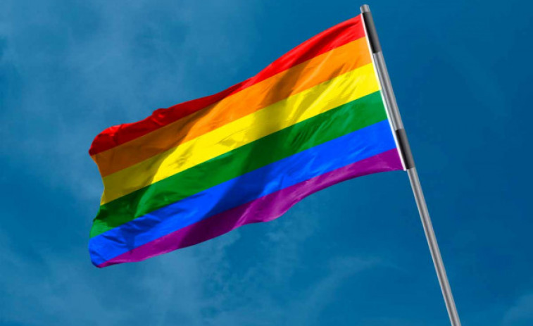 Una pareja de Florida tendrá que pagar una multa por exhibir una bandera del Orgullo Gay en su casa