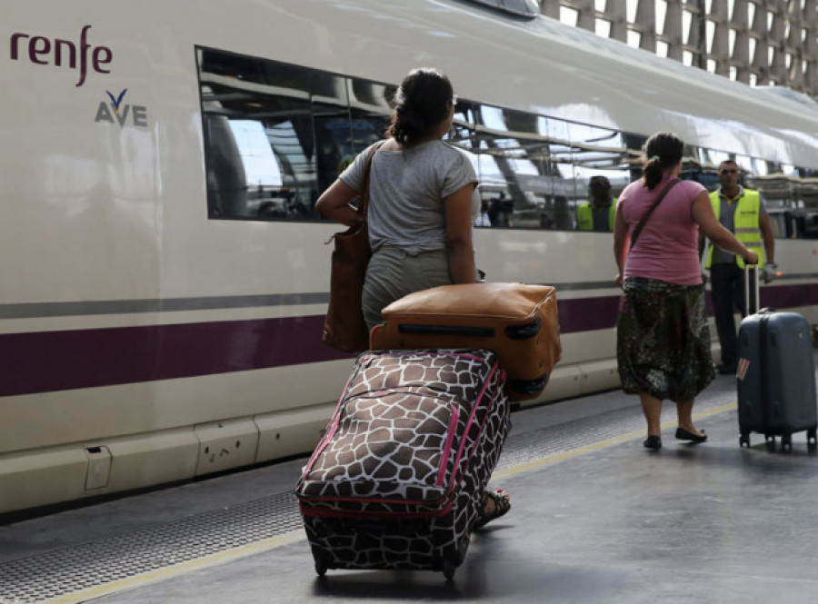 Renfe inaugura un sistema de tarifas que permite comprar billetes a la carta