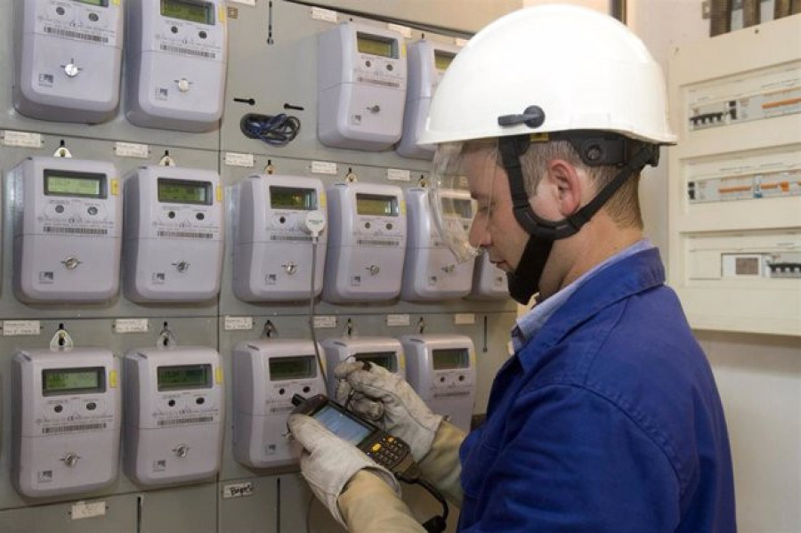 El precio de la luz batirá mañana su récord histórico para un domingo impulsado por la ola de calor