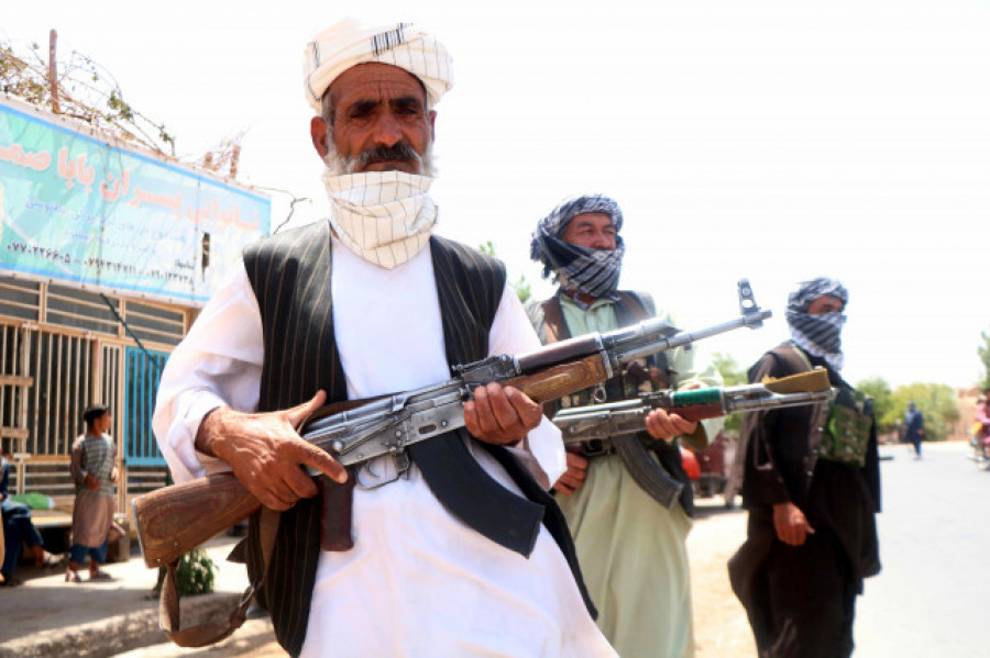 EEUU admite que el avance talibán “deteriora” la seguridad afgana