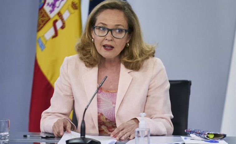 Calviño destaca el perfil de los nuevos ministros acorde con el mensaje de Sánchez: 