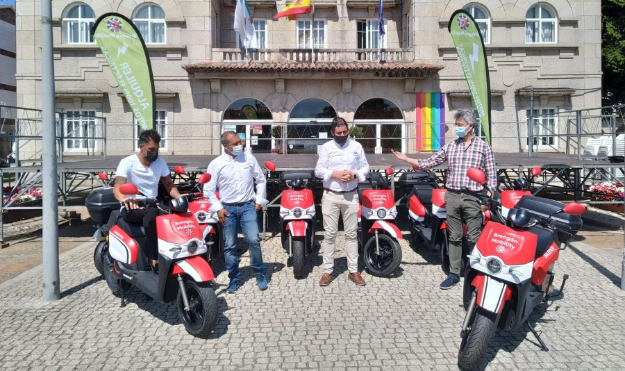 O Grove y Sanxenxo, pioneros en Galicia del “motosharing”: motos eléctricas de alquiler por minutos