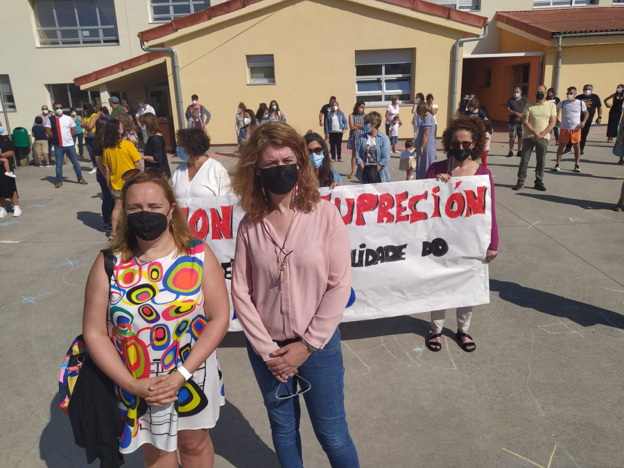 Los padres del colegio de Palmeira se movilizarán al reafirmarse la supresión de dos aulas de Infantil