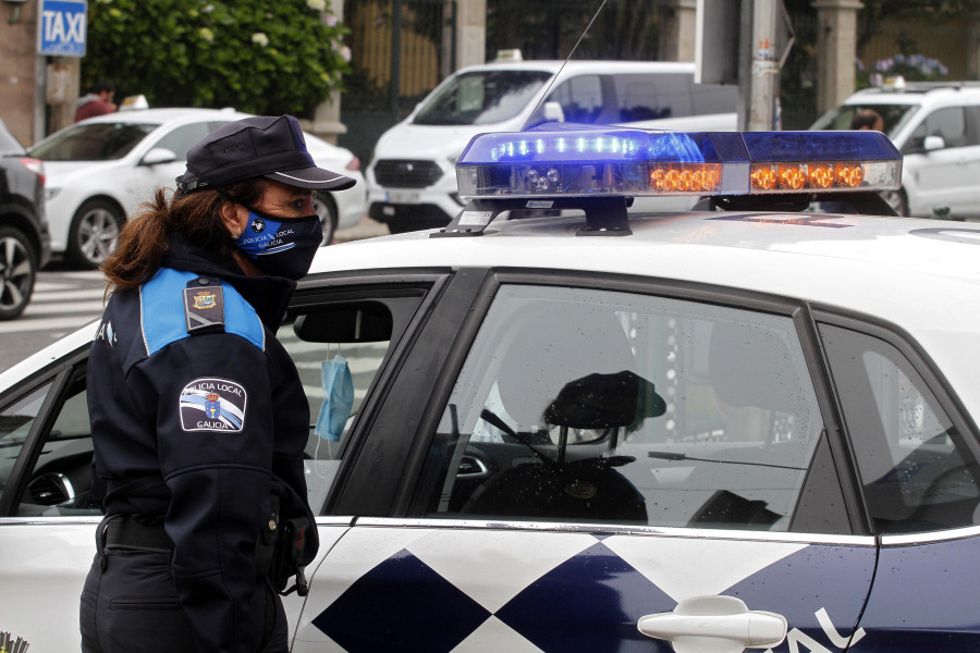 La escalada de contagios en O Grove echa por tierra la intención de los feriantes de quedarse hasta el día 26