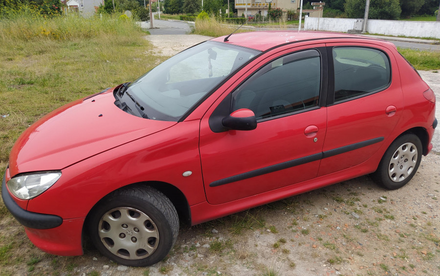 Denunciado en A Pobra un boirense por conducir un vehículo pese a no haber obtenido nunca el carné