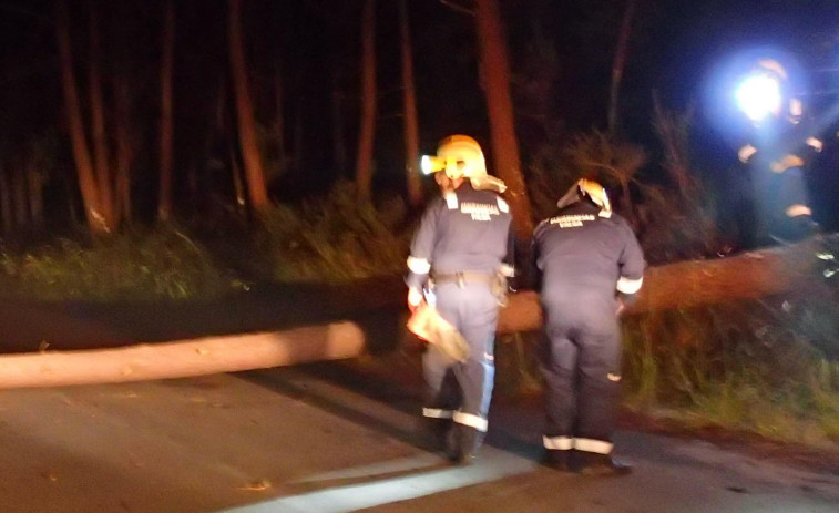 Rescatan a un valgués que estuvo tirado toda la noche en el monte de Setecoros