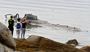 Guardia Civil y narcosubmarino en A Illa, pero de cine