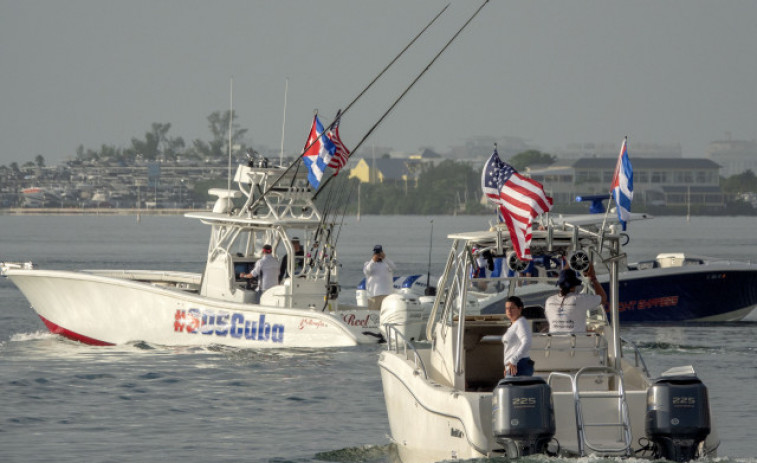 Con retraso y solamente cuatro botes parte desde Miami la flotilla para mostrar apoyo a Cuba