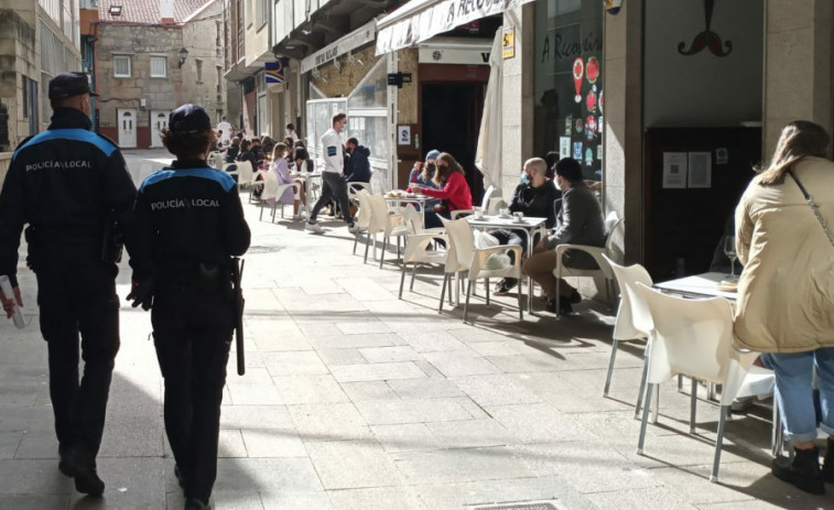 La Policía logra frustrar actos vandálicos en Ribeira por segunda madrugada consecutiva