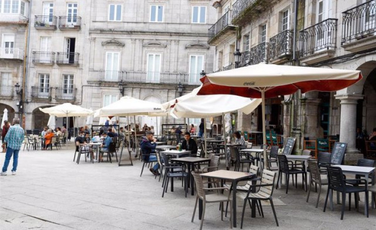 Aumentan a 258 los hospitalizados en Galicia, 31 más, y descienden los nuevos contagios a 1.115