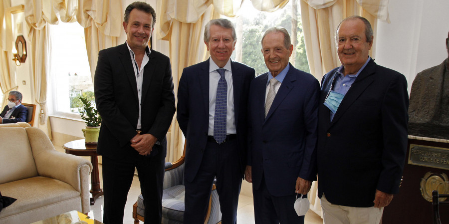 Olegario Vázquez Raña recibe el Premio al Empresario Gallego en América