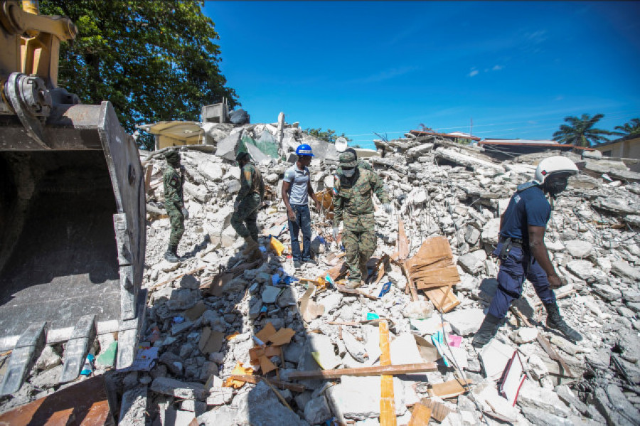 La inminente llegada de una tormenta acelera la respuesta tras el terremoto en Haití