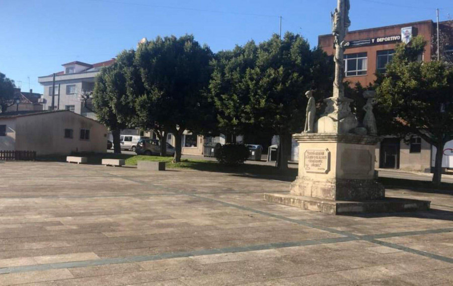 Vecinos de Vilalonga se unen para “despertar” la parroquia y homenajean a Epifanio Campo